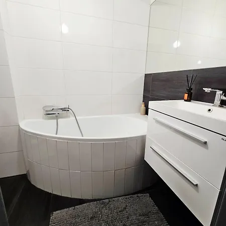 Zaciszne Atelier, Free Parking Zone, Wi-fi 5g *